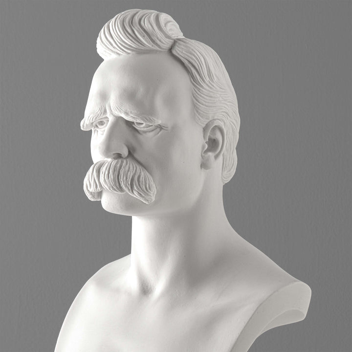 Busto de Friedrich Nietzsche — Arquitecto del Existencialismo Moderno