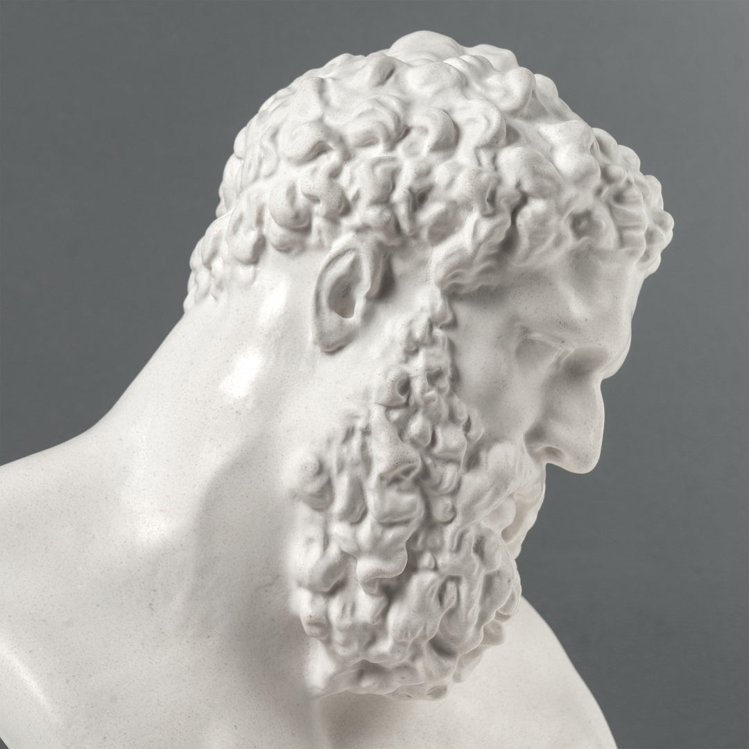 Busto De Hércules – Héroe Griego De La Fuerza Y El Poder