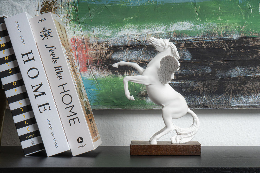 Estatua Pegaso — Caballo Alado de la Mitología Griega