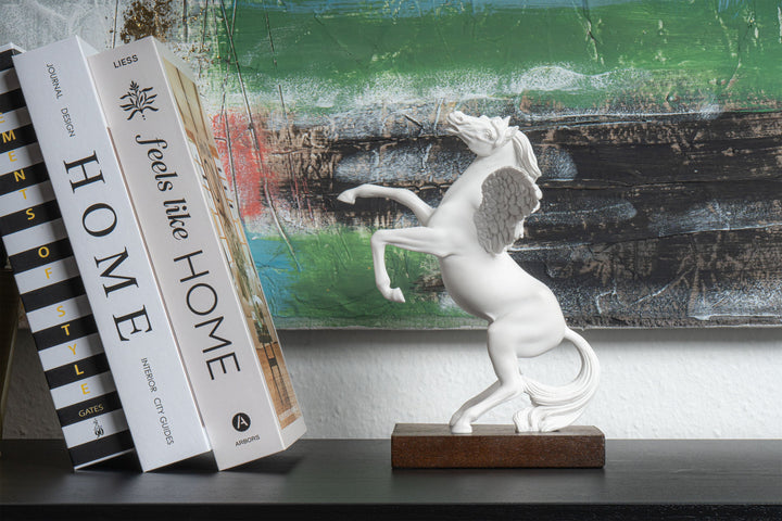 Estatua Pegaso — Caballo Alado de la Mitología Griega