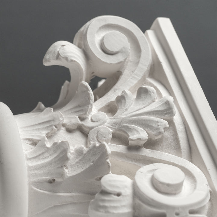 Estatua de Capitel Romano – Escultura Inspirada en la Arquitectura Clásica