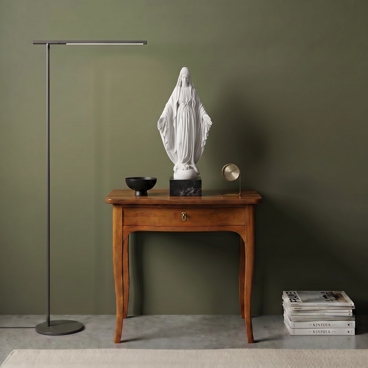 Estatua de la Virgen María – Nuestra Señora de la Gracia (sobre base de mármol negro)