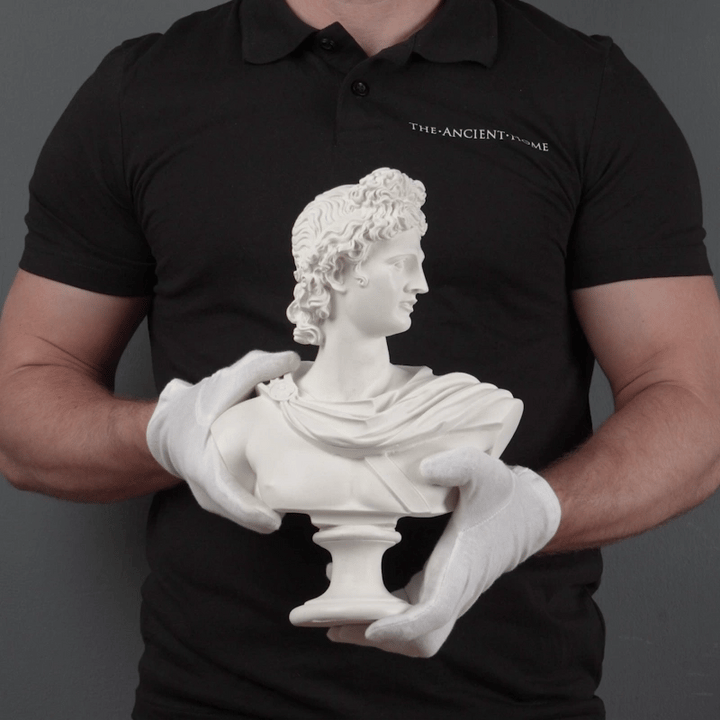 Busto de Apolo (escultura de un dios romano)