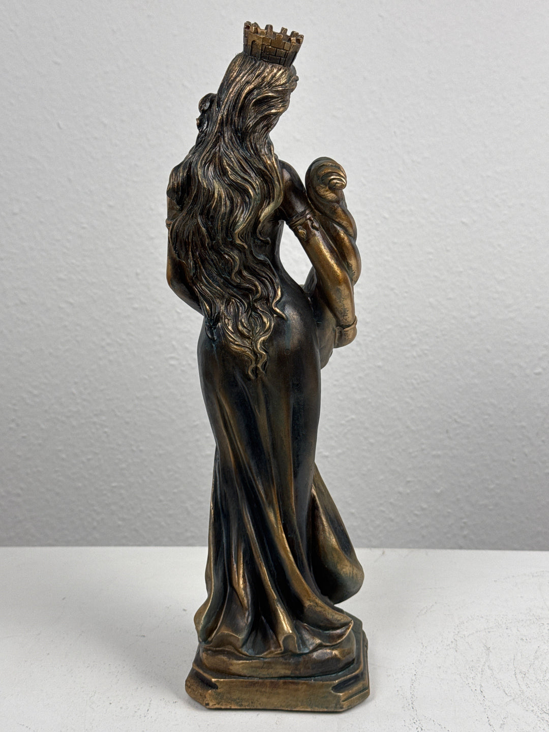 Estatua de la Dama Fortuna – Diosa Griega de la Suerte (Acabado Latón Oscuro)