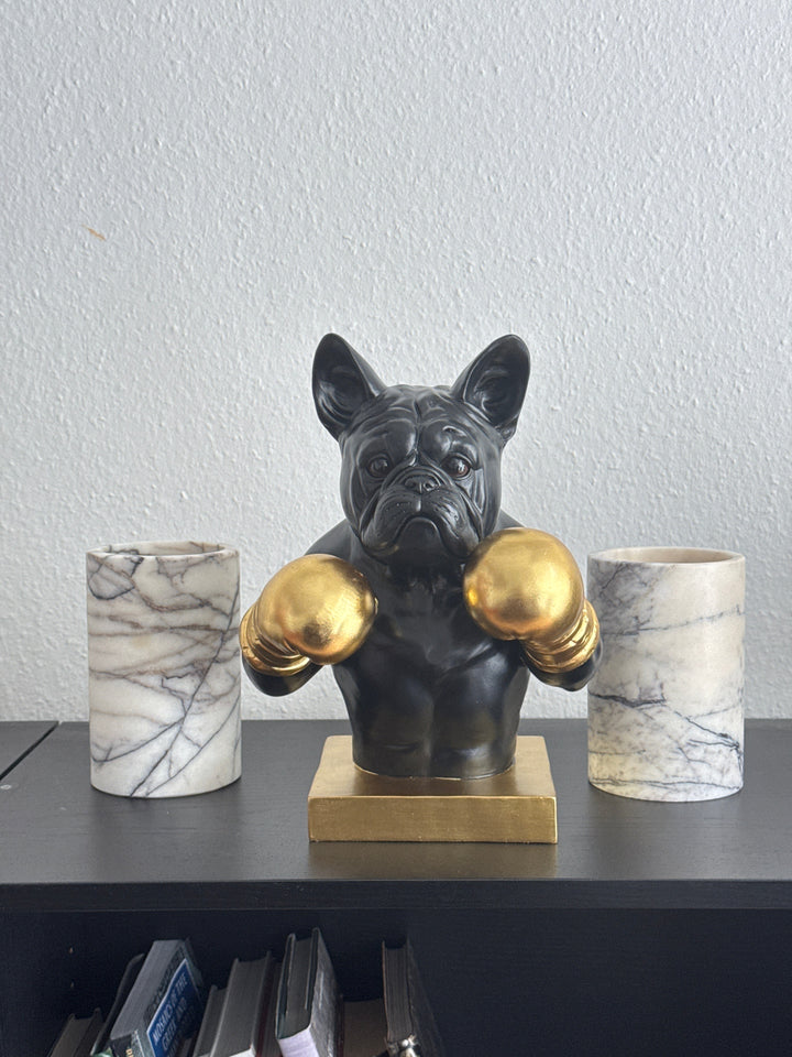 Estatua de Bulldog Boxeador (Pop Art Negro y Dorado)