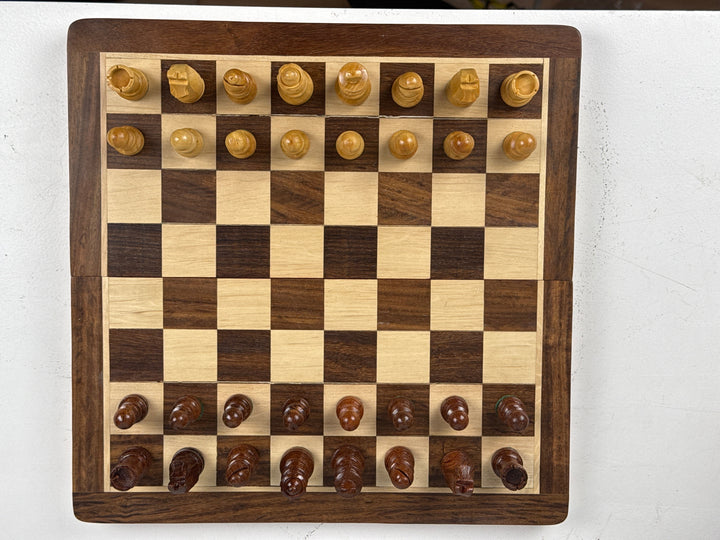 Juego de Ajedrez de Madera con Tablero (Pequeño)