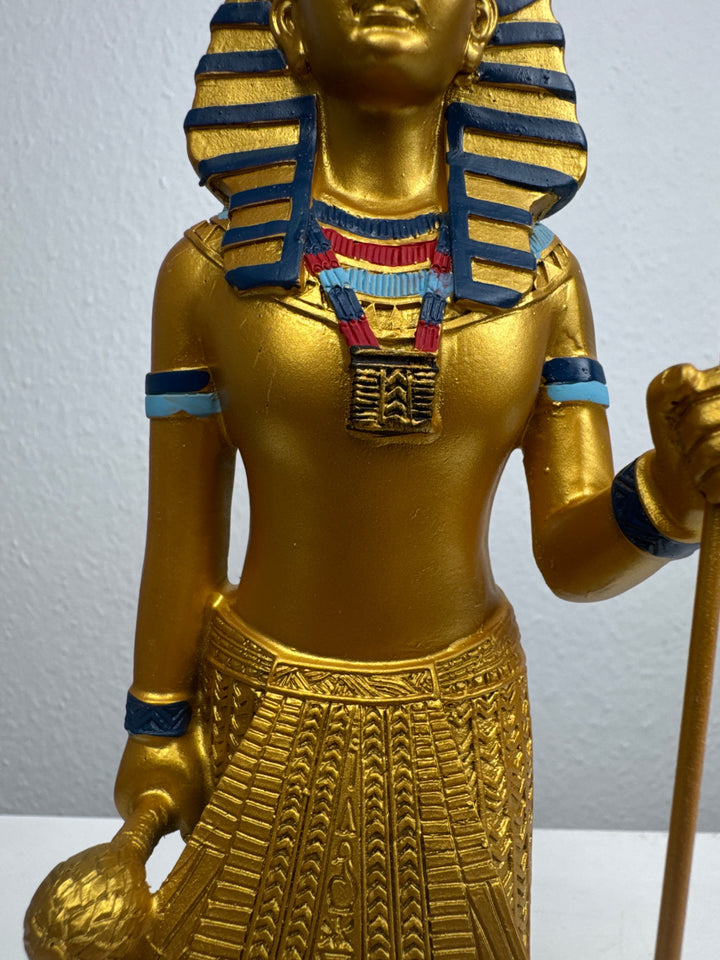 Estatua de Faraón Egipcio Antiguo