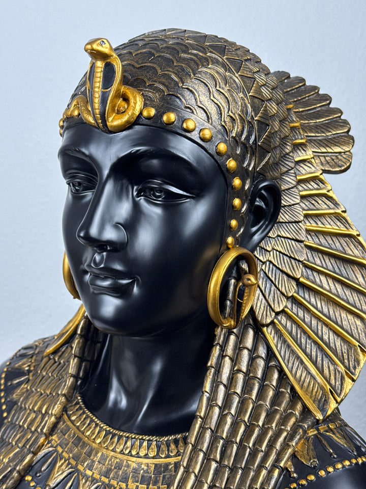 Busto de Cleopatra, Reina de Egipto (Negro y Dorado)