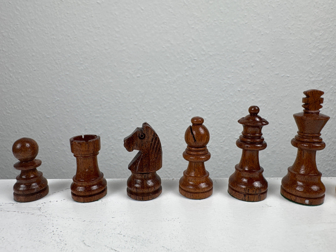 Juego de Ajedrez de Madera con Tablero (Pequeño)