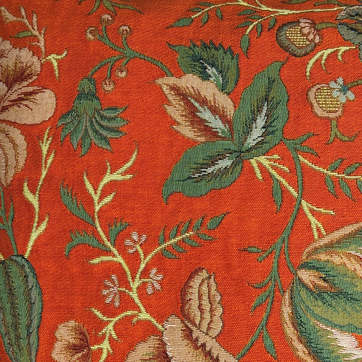 Cojín naranja – motivo de peonías, estilo Toile de Jouy (tejido jacquard)