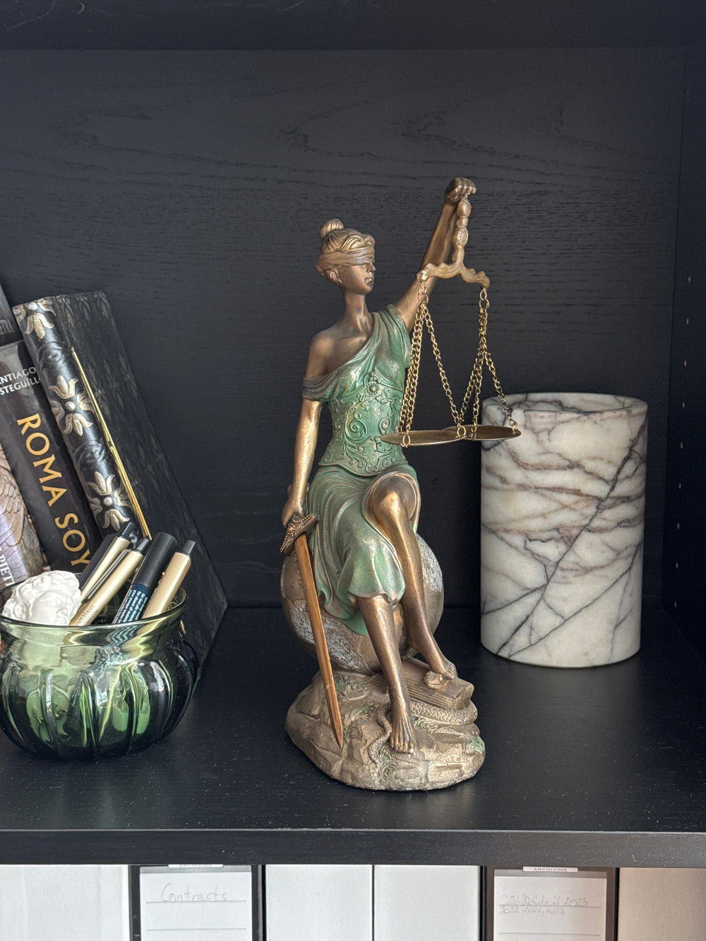 Estatua de la Dama de la Justicia – Símbolo de Ley (Acabado en Bronce)