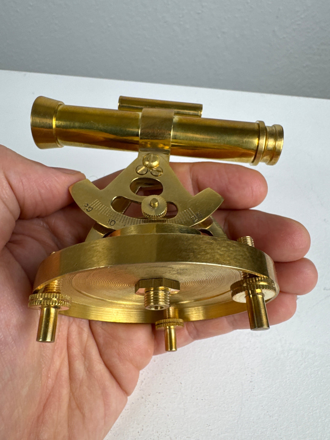 Telescopio de Mesa con Alidada (Latón)