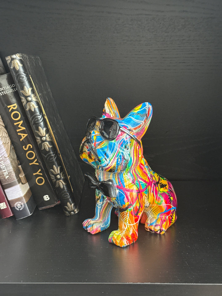 Estatua de Bulldog con Pajarita (Estilo Graffiti Pop Art)