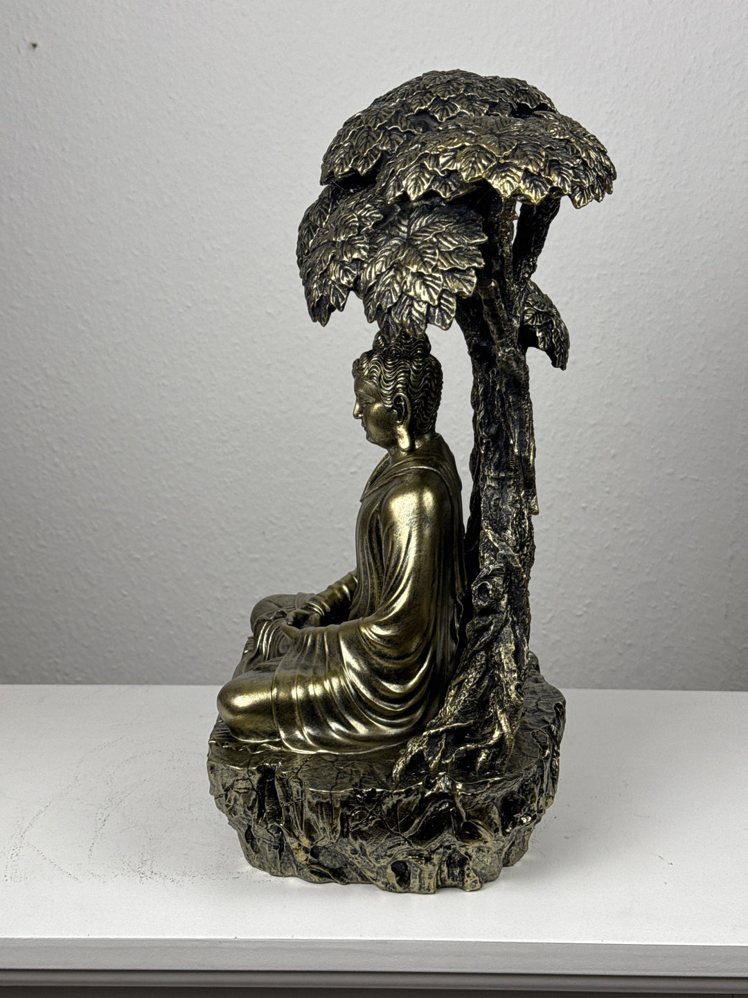 Estatua de Buda bajo el Árbol Bodhi (Acabado en Bronce)