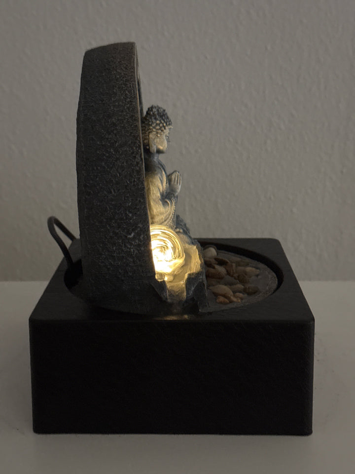 Fuente Interior de Buda Meditando – Zen con Luz y Agua