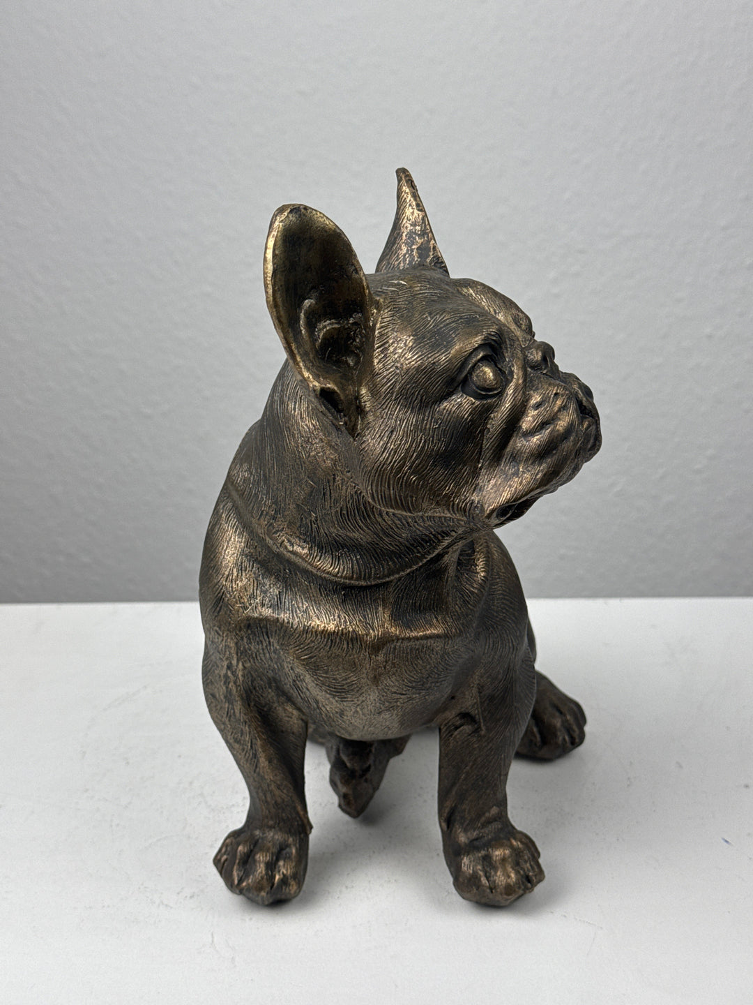 Estatua de Bulldog Sentado (Acabado en Bronce)
