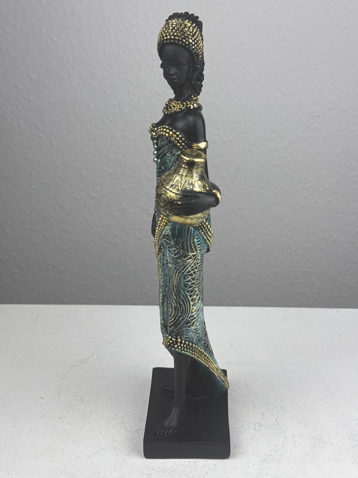 Estatua de Mujer Africana – Portadora de Agua