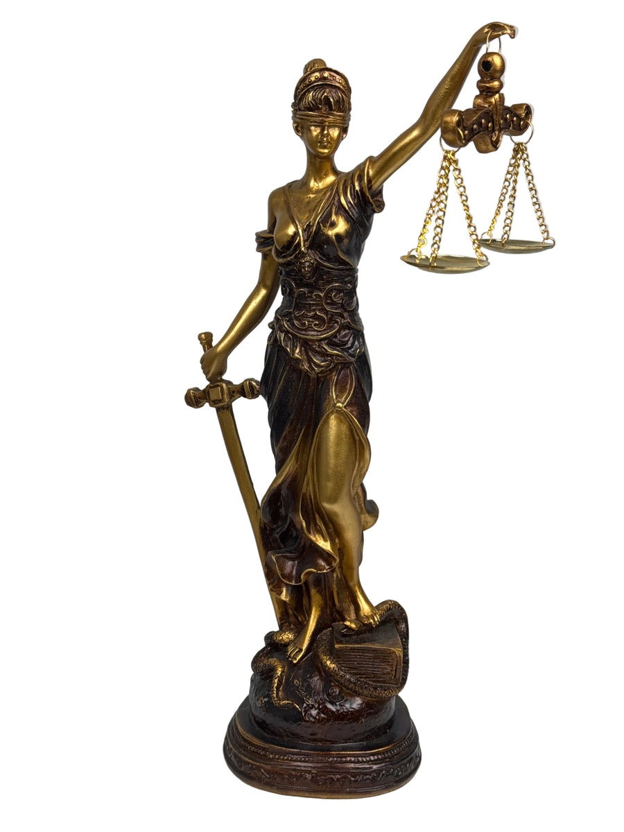 Escultura de la Dama Justicia – Símbolo de Ley y Equidad (Acabado Latón Oscuro)