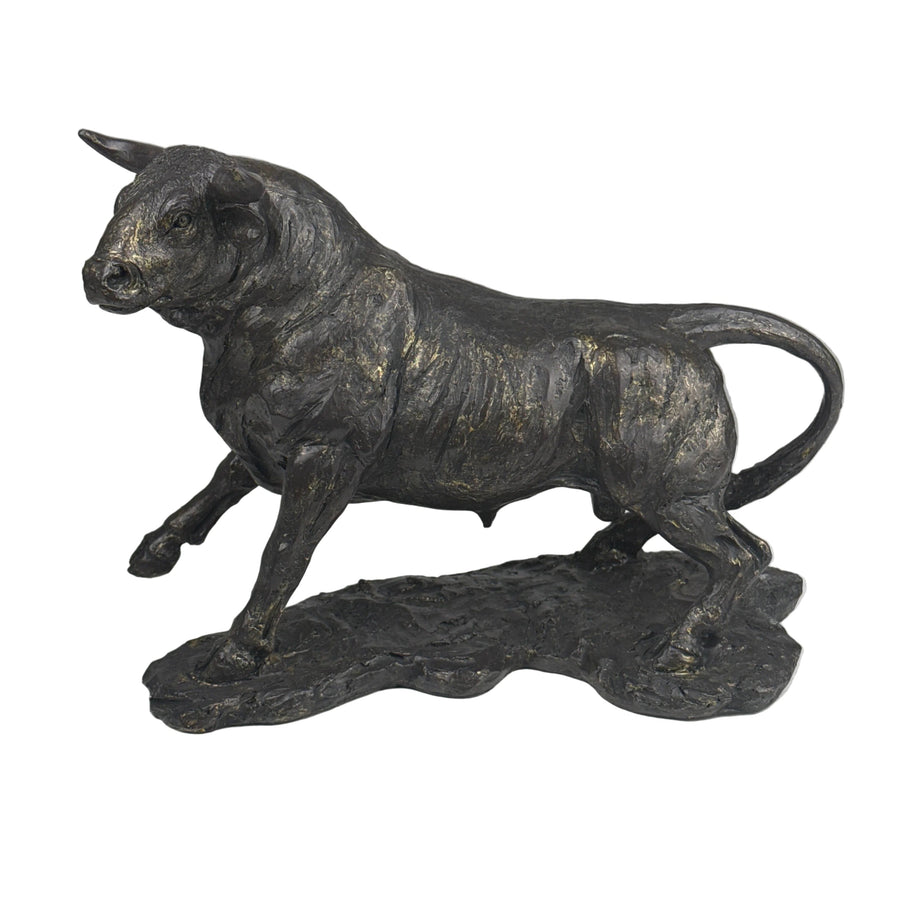 Estatua de Toro – Símbolo Animal de Fuerza (Acabado en Latón Oscurecido)
