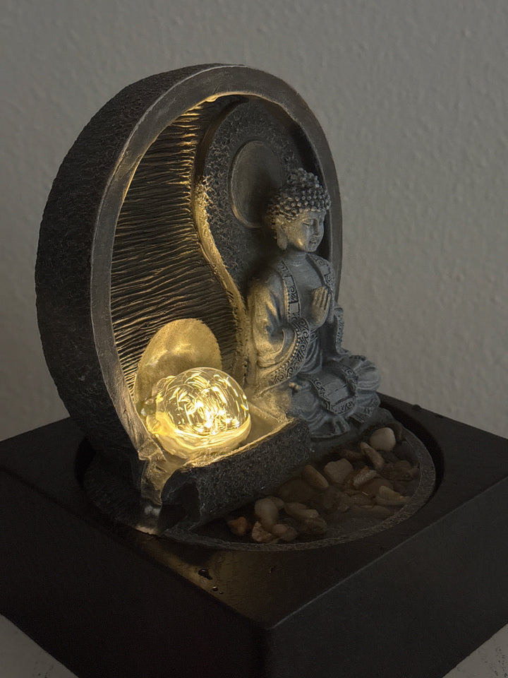 Fuente Interior de Buda Meditando – Zen con Luz y Agua