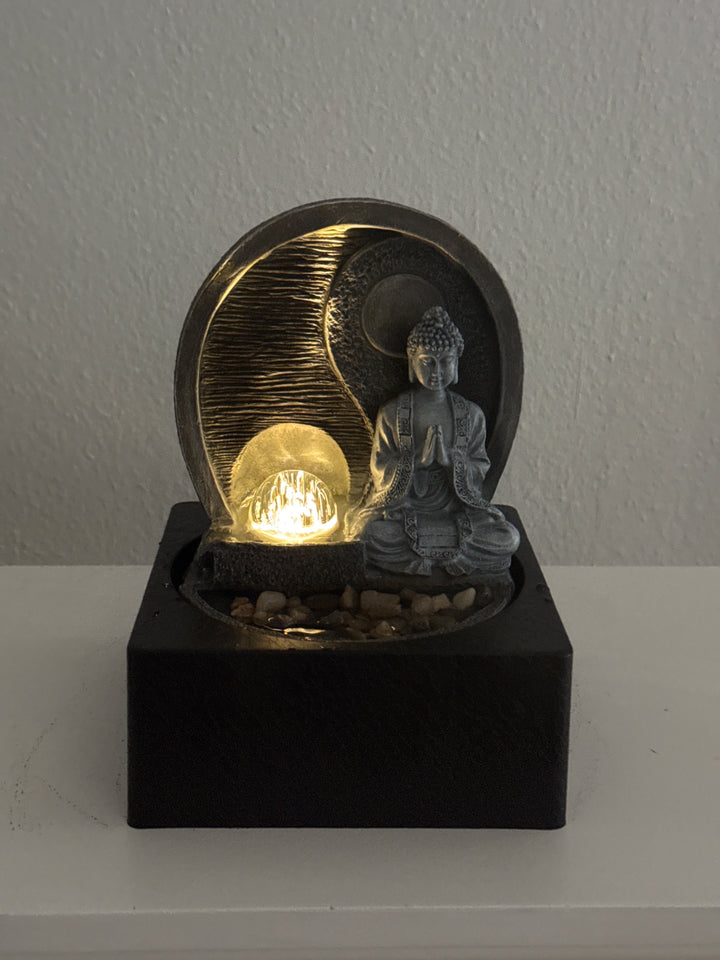 Fuente Interior de Buda Meditando – Zen con Luz y Agua