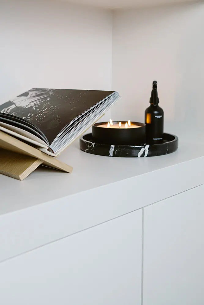 Bandeja Redonda De Mármol Con Bordes (Negro)