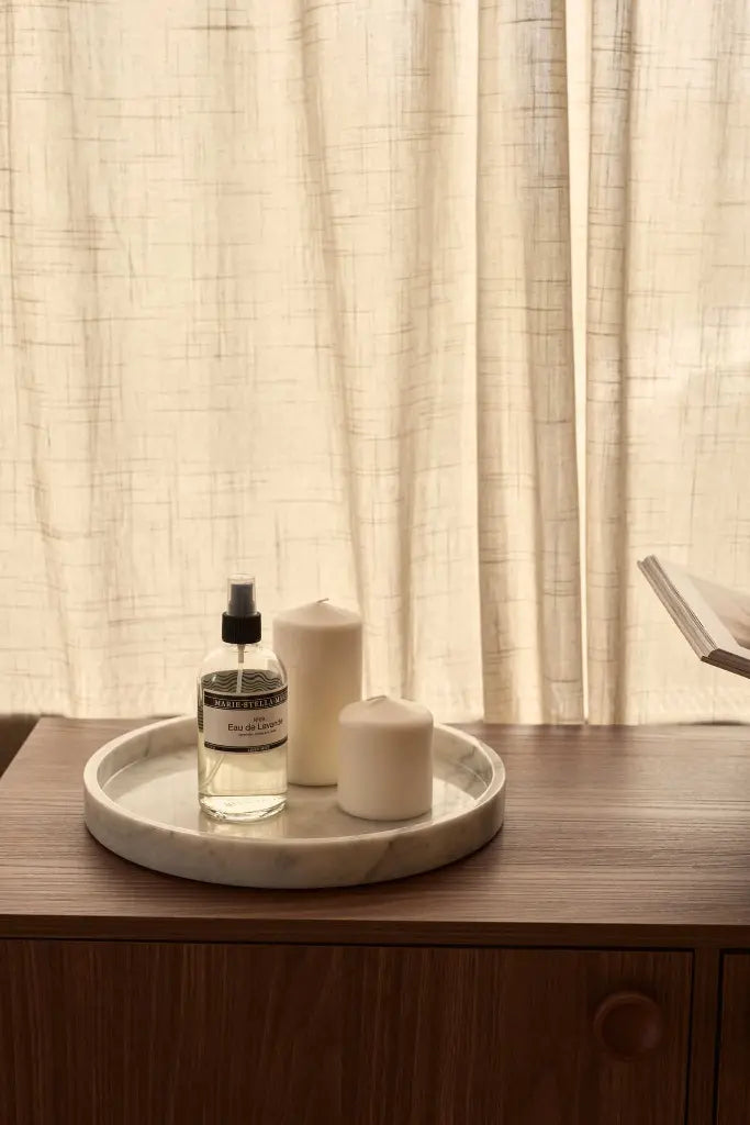 Bandeja Redonda De Mármol Con Bordes (Blanco)