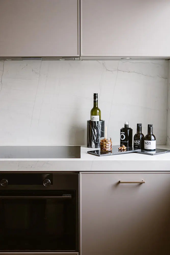 Jarrón De Mármol Negro / Enfriador De Botellas