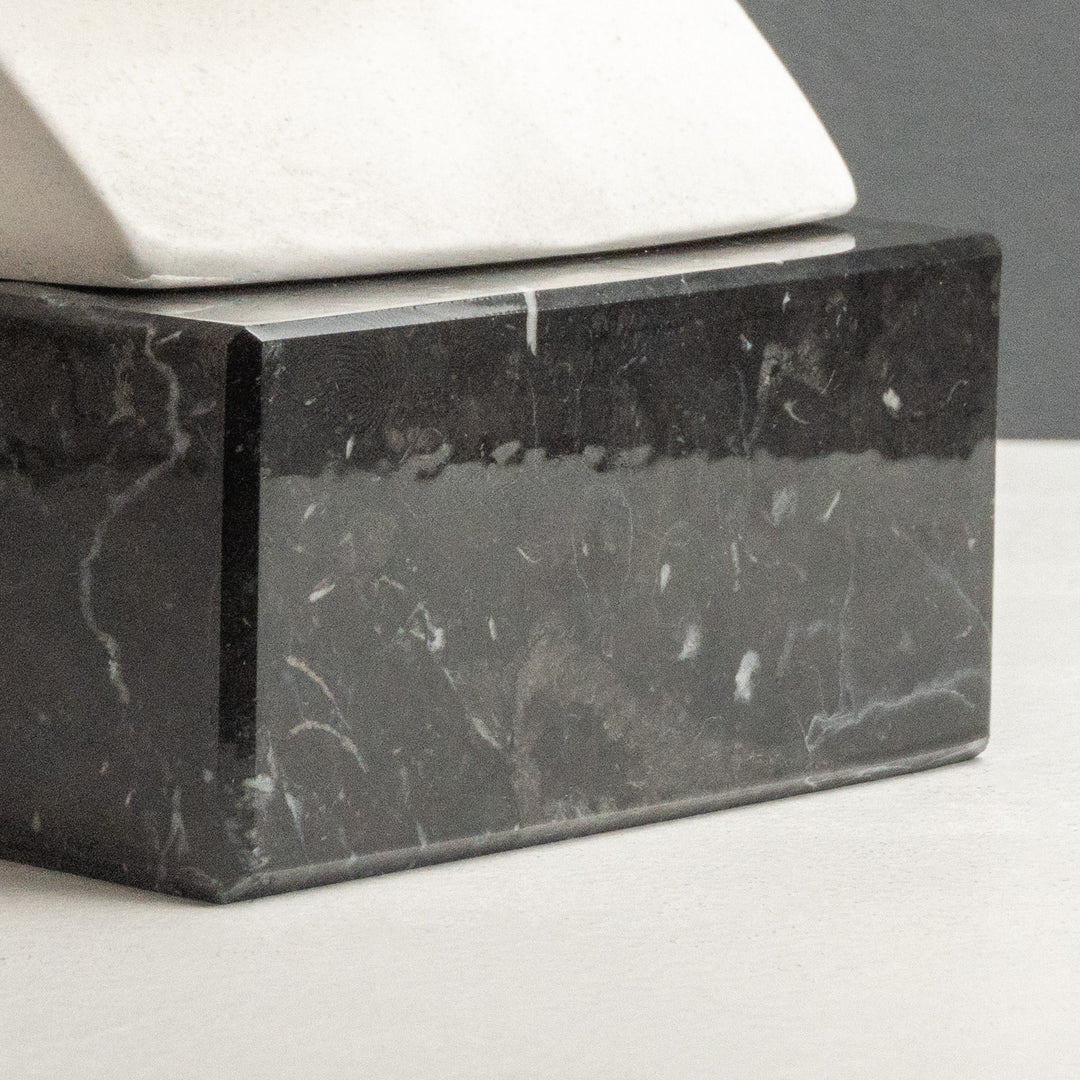 Busto de Washington con base de mármol negro