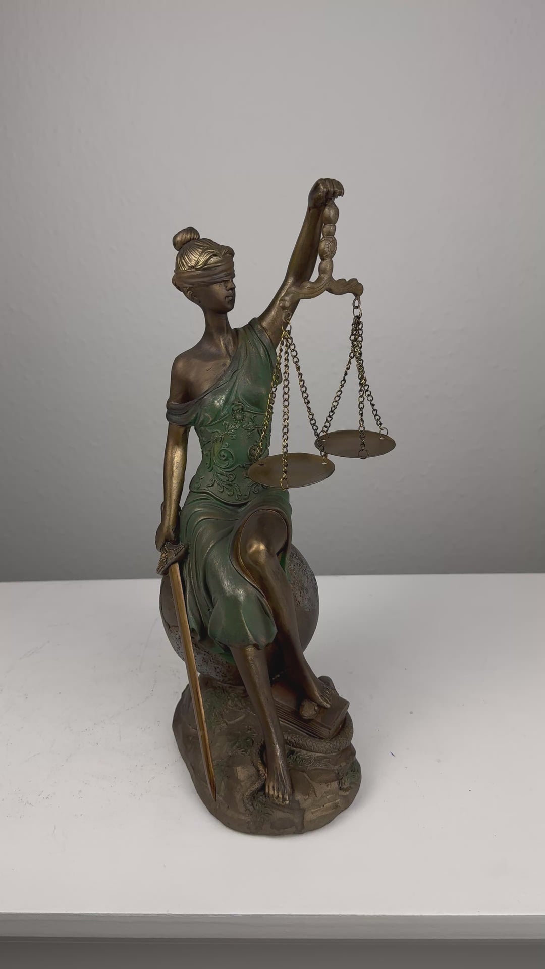 Estatua de la Dama de la Justicia – Símbolo de Ley (Acabado en Bronce)