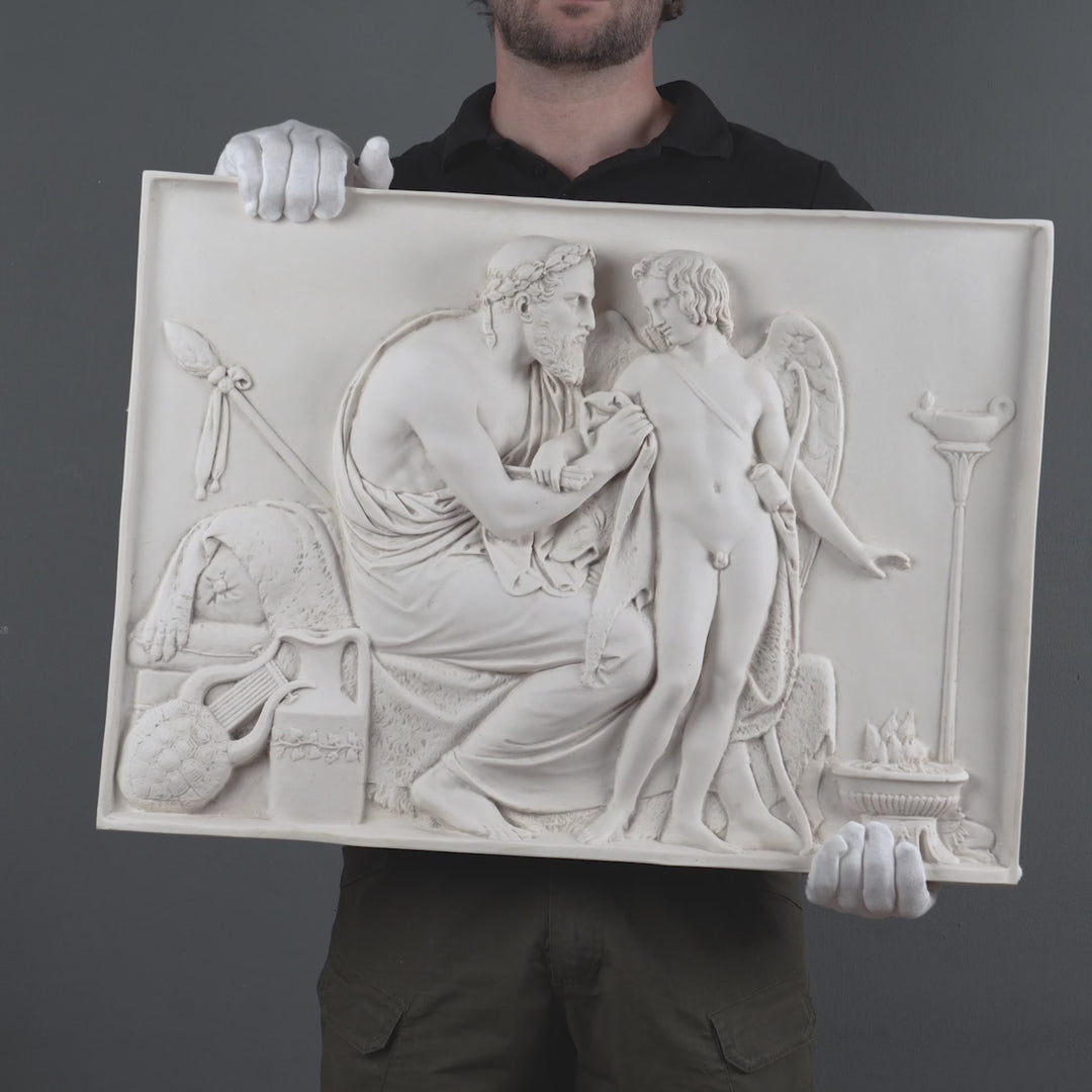 Cúpido recibido por Anacreón (bajorrelieve)