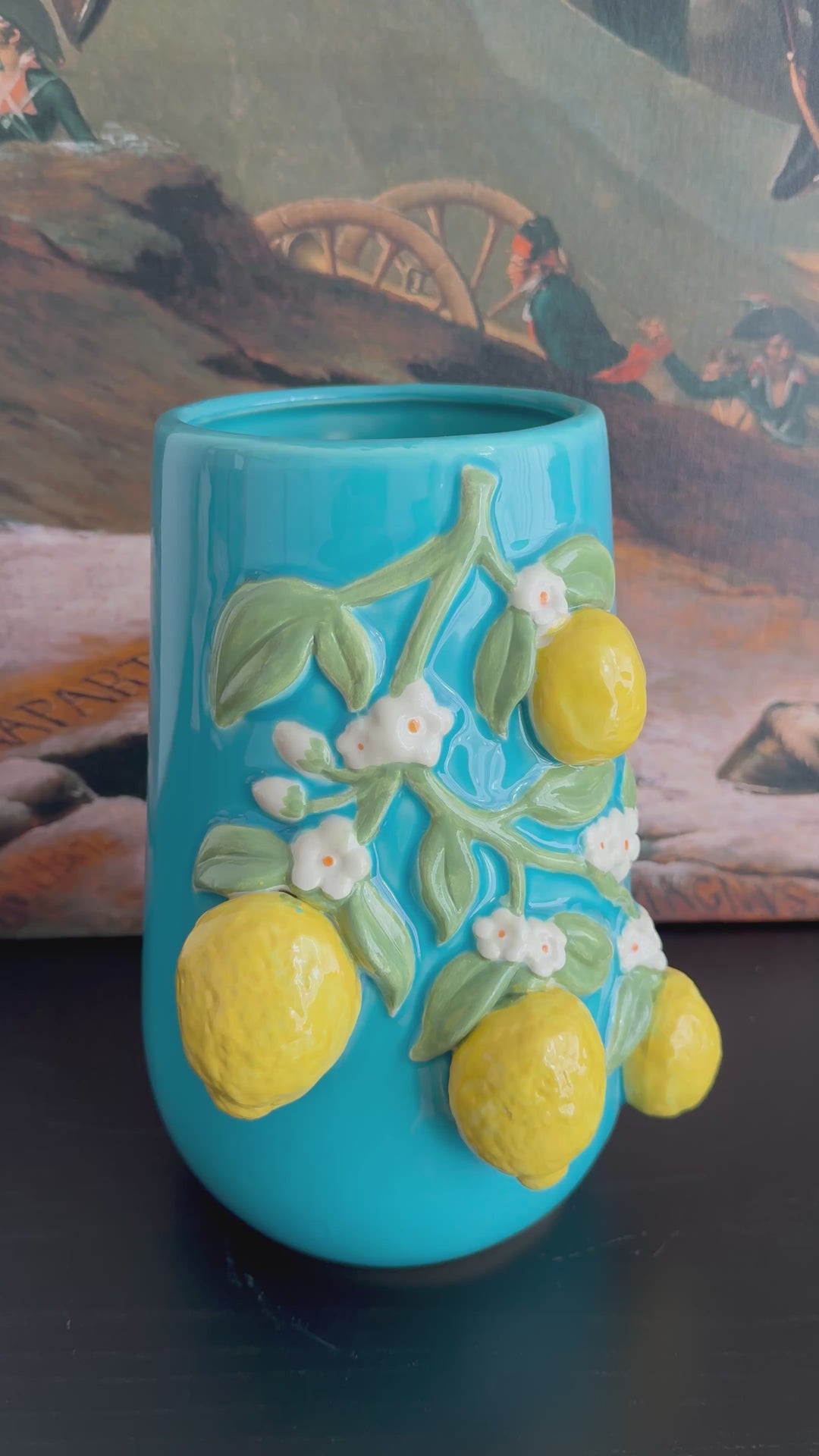 Jarrón con Flores de Limonero (Cerámica Estilo Italiano)