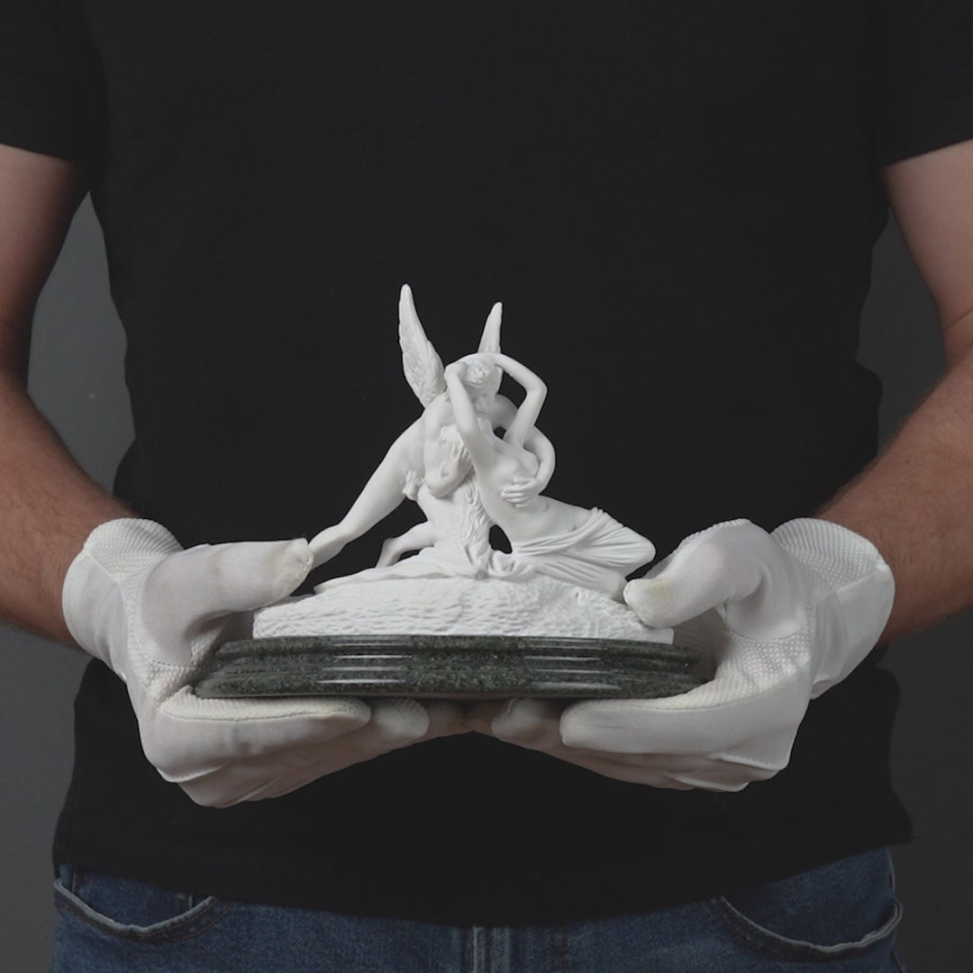 Estatua de Cupido y Psique