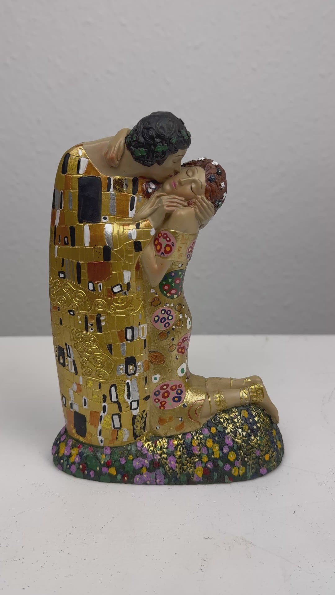 Escultura Amor – El Beso de Klimt (Estatua de Enamorados)